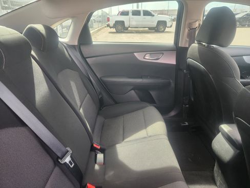 Used 2022 Kia Forte LXS image 10
