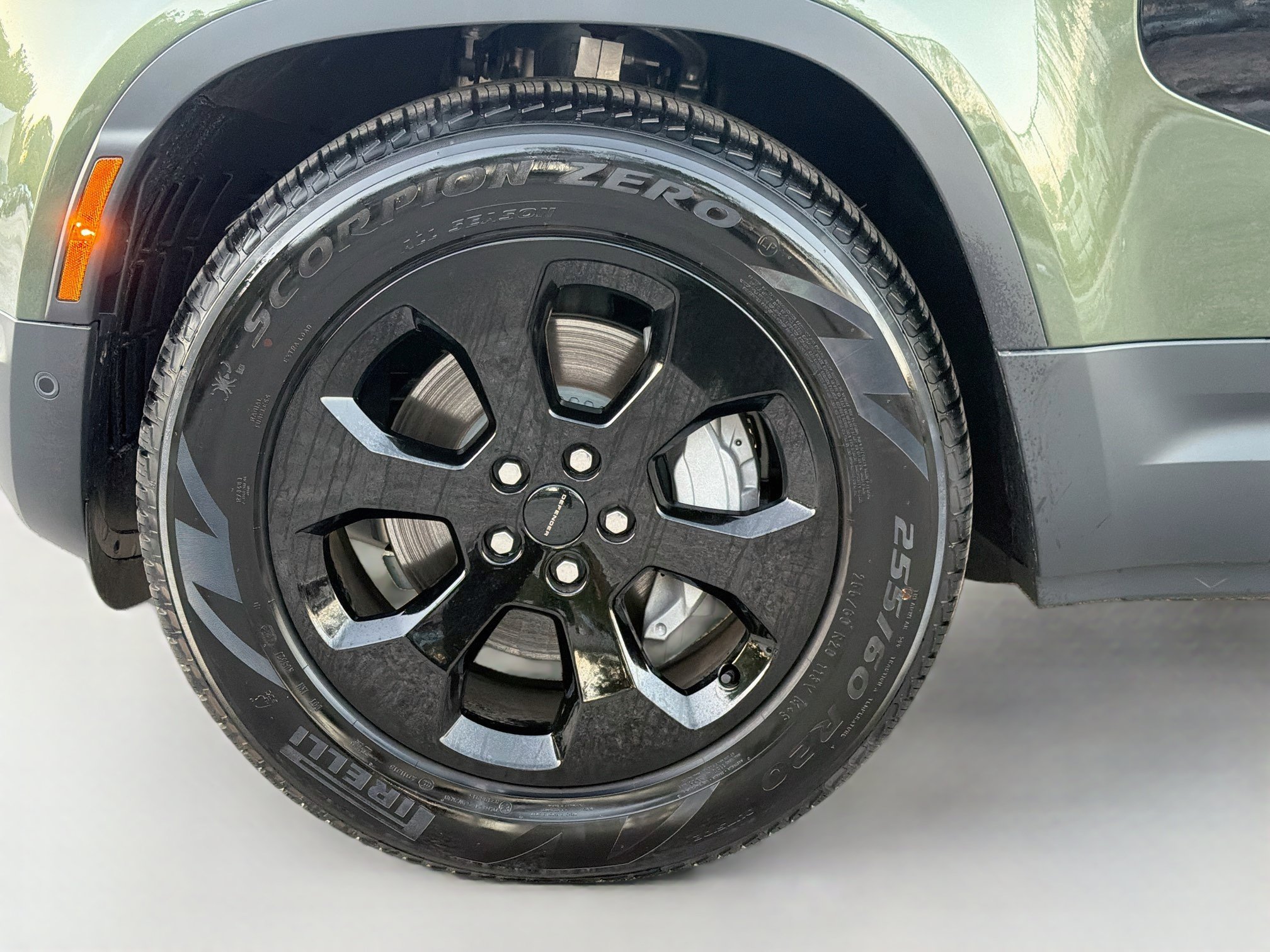 New 2026 Land Rover Defender 110 S AWD/4WD image 42