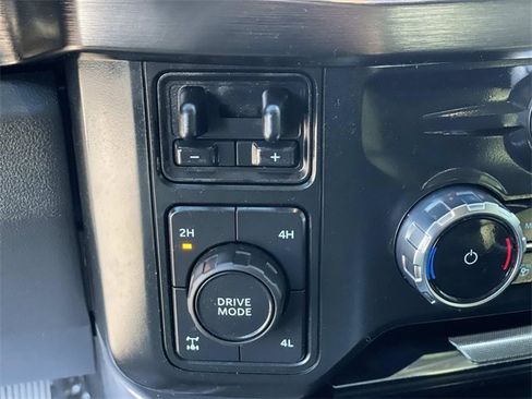 Used 2024 Ford F250 Lariat w/ Lariat Ultimate Package image 17