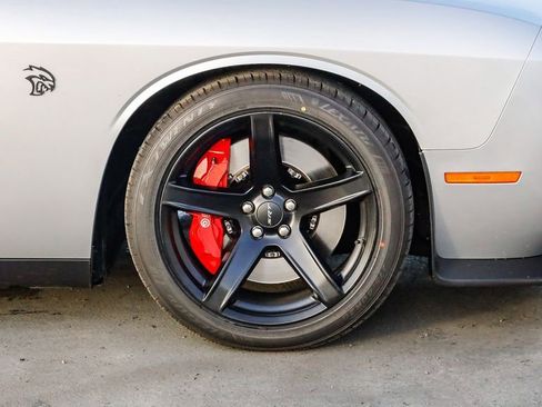 Used 2019 Dodge Challenger SRT Hellcat image 11