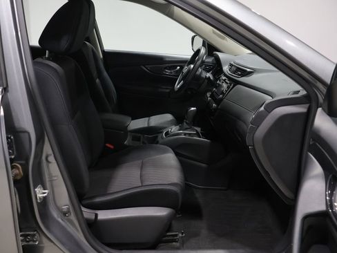 Used 2017 Nissan Rogue S image 22