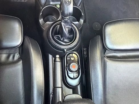 Used 2015 MINI Cooper 2-Door Hardtop FWD image 25