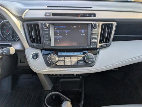 Used 2017 Toyota RAV4 Limited image 9