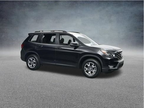 Used 2022 Honda Passport TrailSport image 4