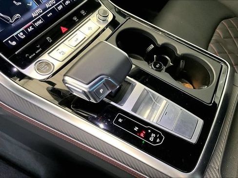 Used 2026 Audi Q8 Prestige w/ Prestige Package AWD/4WD image 14
