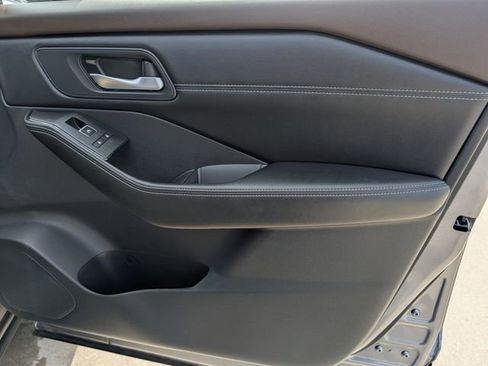 Used 2023 Nissan Rogue SL w/ SL Premium Package FWD image 35