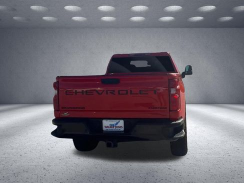 Used 2025 Chevrolet Silverado 2500 Custom w/ Custom Value Package AWD/4WD image 4