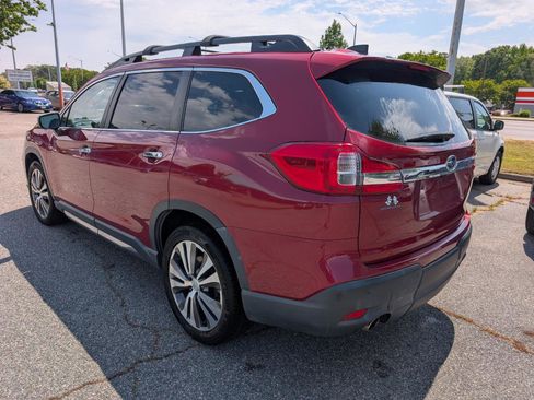 Used 2019 Subaru Ascent Touring w/ Popular Package #3 AWD/4WD image 4