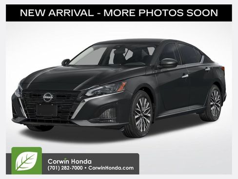 Used 2025 Nissan Altima 2.5 SV AWD/4WD image 1
