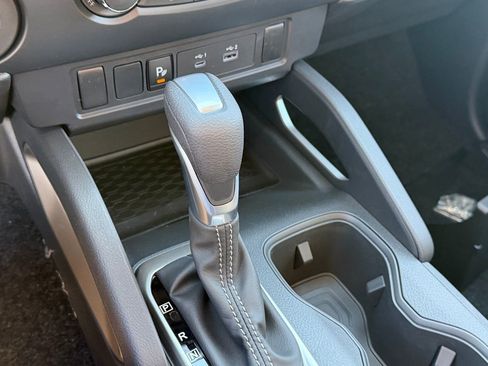 New 2026 Nissan Frontier SV image 18