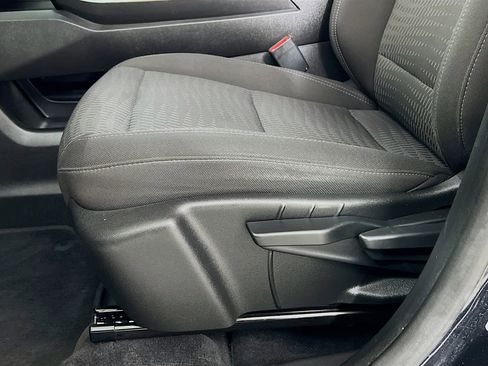 Used 2025 Chevrolet Equinox LT FWD image 20