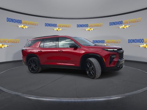Used 2024 Chevrolet Traverse RS image 5