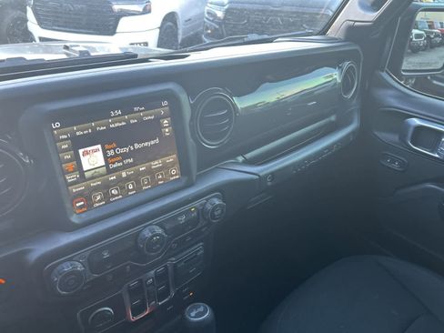 Used 2021 Jeep Wrangler Unlimited Sport image 48