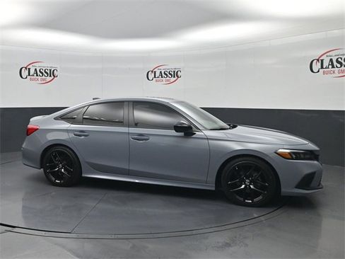 Used 2024 Honda Civic Sport image 6