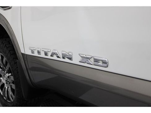 Used 2019 Nissan Titan Platinum Reserve w/ Platinum Utility Package image 12