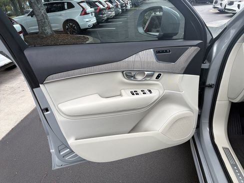 Certified 2025 Volvo XC90 B5 Plus w/ Protection Package Premier AWD/4WD image 14