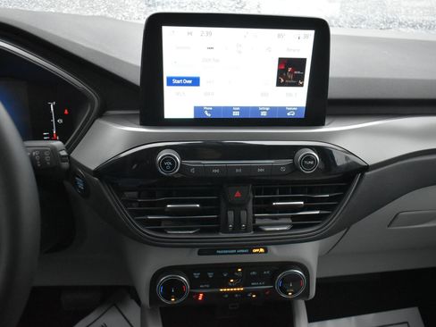 Used 2024 Ford Escape Active AWD/4WD image 23