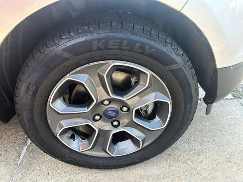 Used 2021 Ford EcoSport S FWD image 27