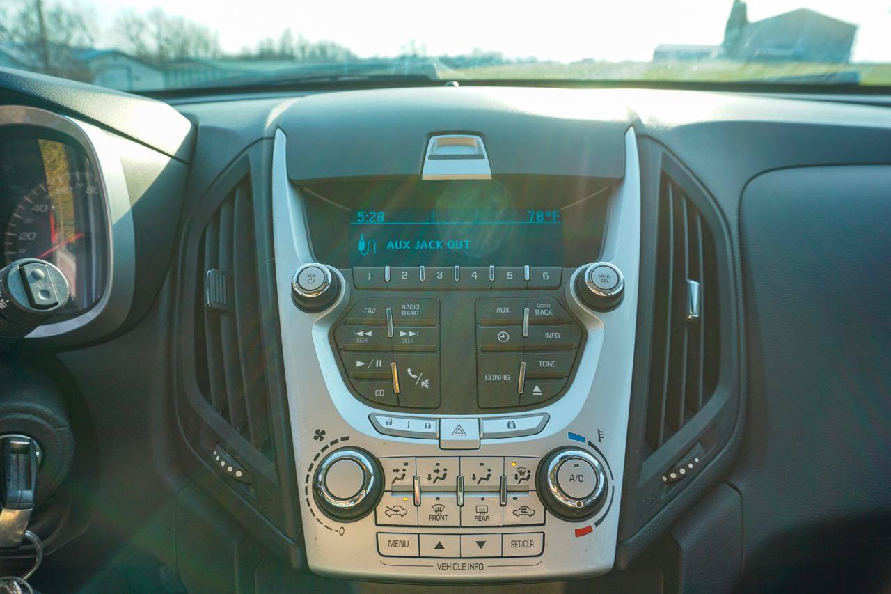 Used 2013 Chevrolet Equinox LS FWD image 13