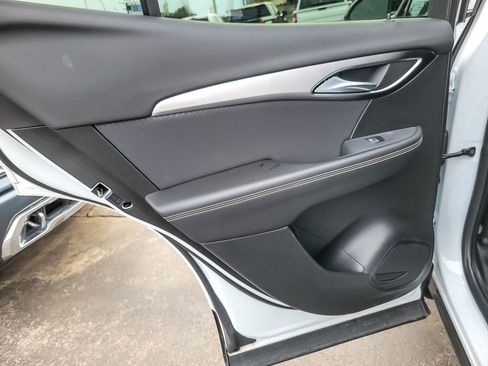 Certified 2025 Buick Envision Sport Touring image 16