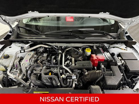 Certified 2025 Nissan Sentra SR w/ SR Premium Package FWD image 14