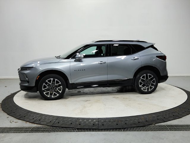 Used 2025 Chevrolet Blazer RS FWD image 5