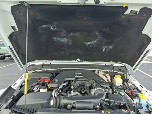 Used 2020 Jeep Gladiator Overland image 27