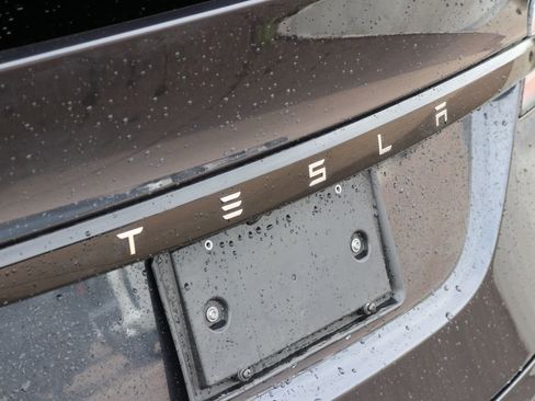Used 2024 Tesla Model X AWD/4WD image 11