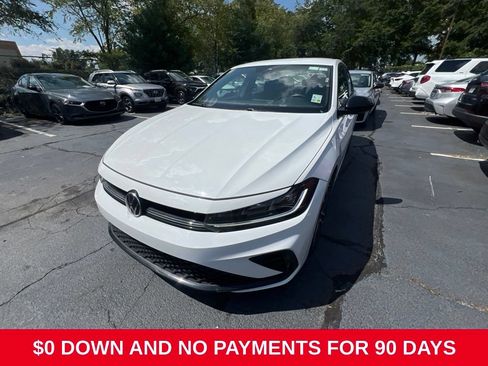 Used 2025 Volkswagen Jetta Sport FWD image 1
