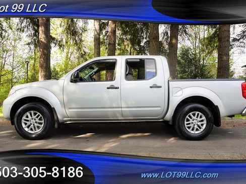 Used 2016 Nissan Frontier SV AWD/4WD image 1