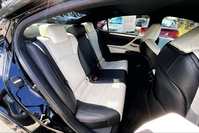 Used 2022 Lexus ES 350 F Sport w/ Accessory Package FWD image 16