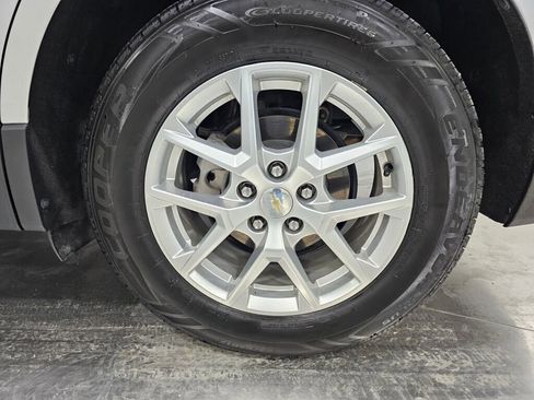 Used 2022 Chevrolet Equinox LT image 11