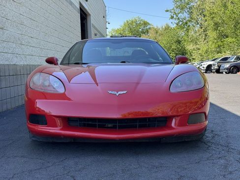 Used 2005 Chevrolet Corvette Coupe w/ Preferred Equipment Group RWD image 9
