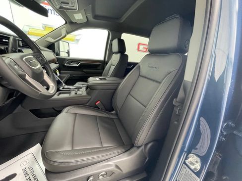 New 2026 GMC Sierra 2500 Denali AWD/4WD image 17