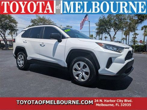 Used 2020 Toyota RAV4 LE FWD image 1