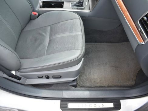 Used 2010 Lincoln MKZ FWD image 12