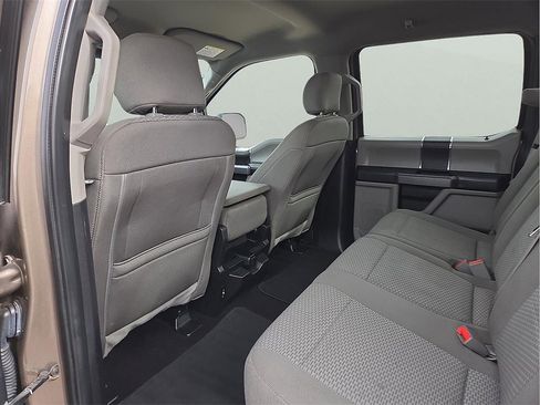 Used 2019 Ford F150 XLT image 9