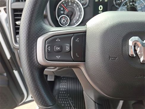 Used 2024 RAM 2500 Tradesman w/ Chrome Appearance Group image 19