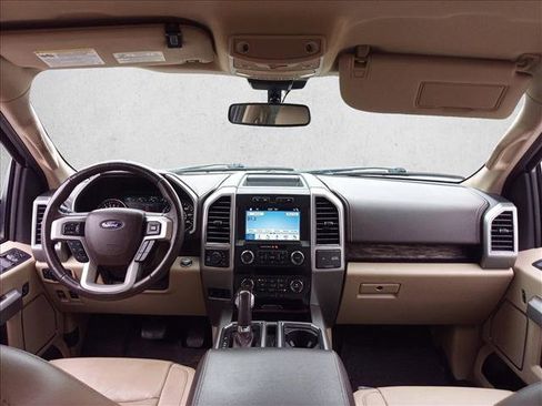 Used 2019 Ford F150 Lariat w/ FX4 Off-Road Package image 14