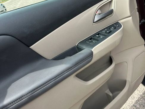 Used 2011 Honda Odyssey EX-L image 9