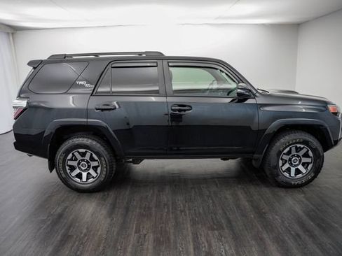 Used 2019 Toyota 4Runner TRD Off-Road Premium AWD/4WD image 6