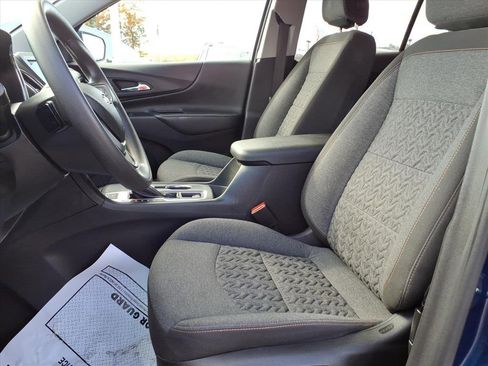 Used 2022 Chevrolet Equinox LT image 13