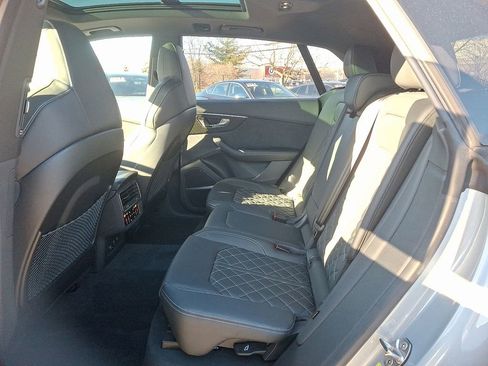 Used 2023 Audi SQ8 Premium Plus w/ Executive Package image 10