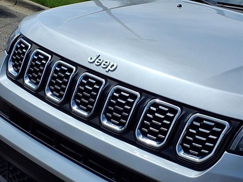 Used 2024 Jeep Compass Limited AWD/4WD image 26