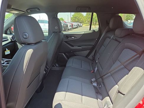 New 2026 Chevrolet Equinox LT w/ Safety and Technology Package FWD image 8