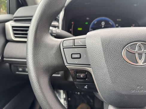 Used 2025 Toyota Camry LE w/ Convenience Package FWD image 26