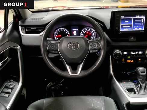 Used 2022 Toyota RAV4 XLE image 5