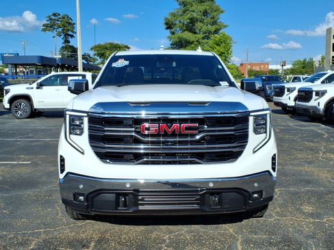 Used 2023 GMC Sierra 1500 SLT w/ SLT Premium Plus Package AWD/4WD image 2