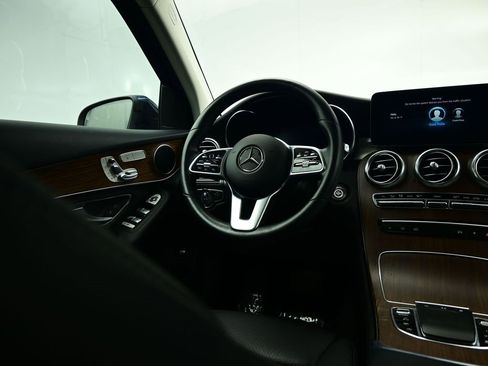Used 2022 Mercedes-Benz GLC 300 4MATIC image 7