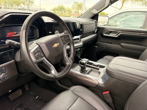 Used 2024 Chevrolet Silverado 1500 LTZ AWD/4WD image 16